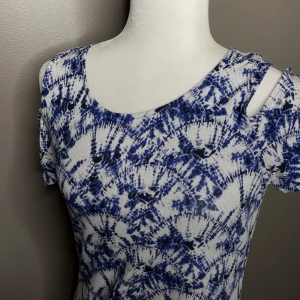 Michael Kors Blue and White Cold Shoulder Sheath Dress